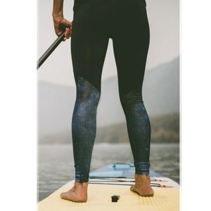 Black leggings with pockets